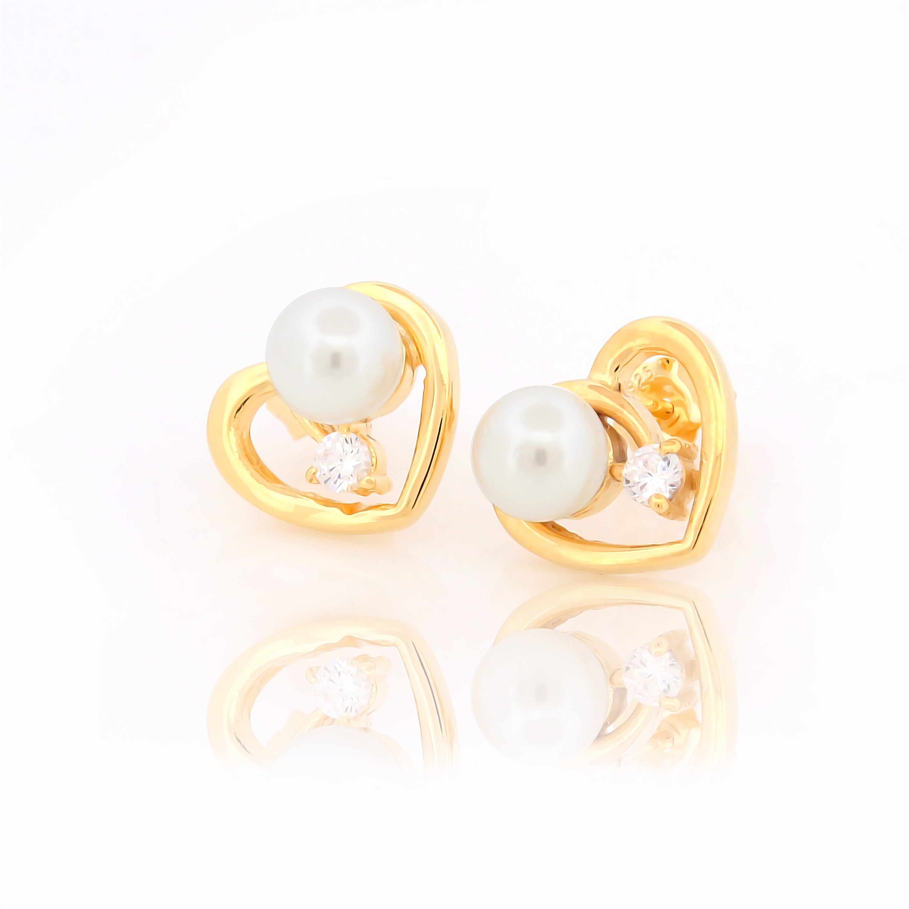 Heart Shape Silver Stud Earring in Gold Polish